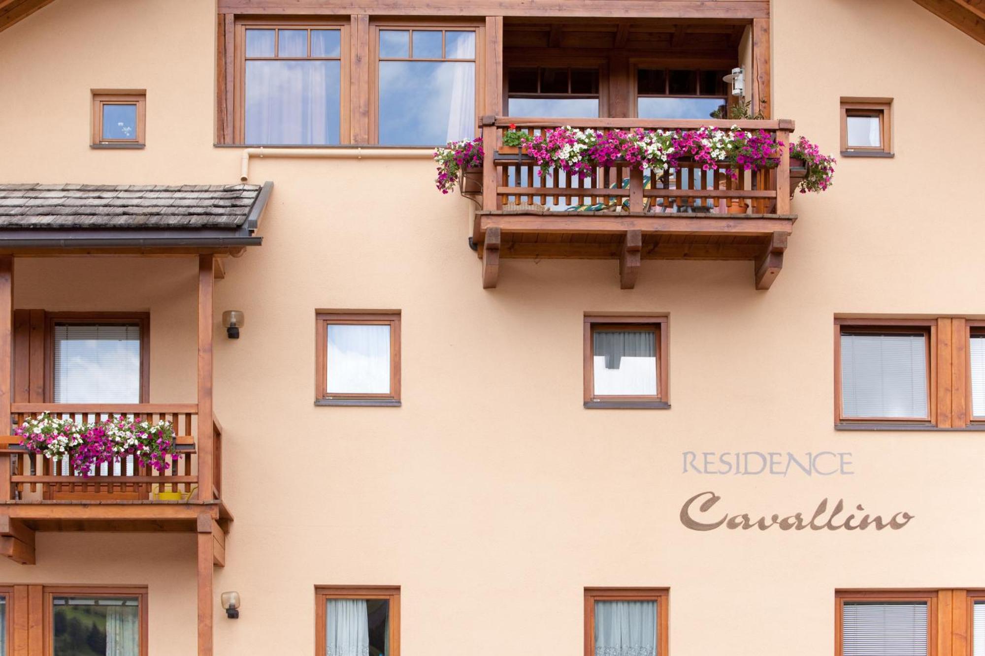 באדיה Hotel Cavallino מראה חיצוני תמונה