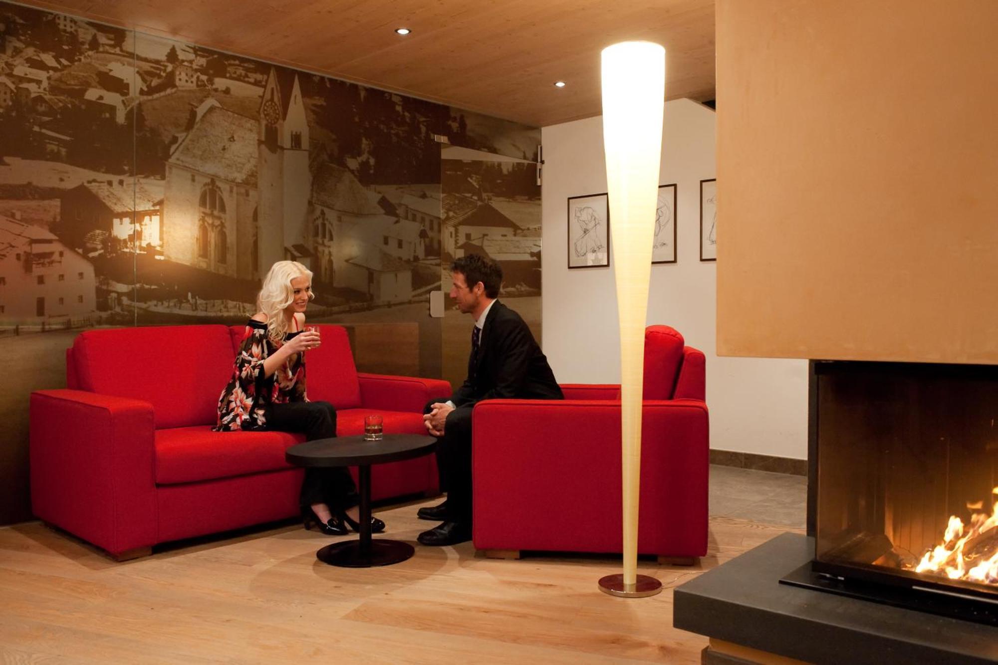 באדיה Hotel Cavallino מראה חיצוני תמונה