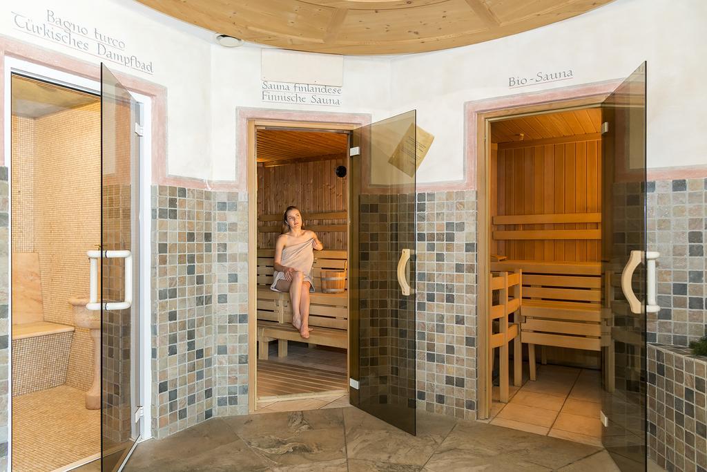 באדיה Hotel Cavallino מראה חיצוני תמונה