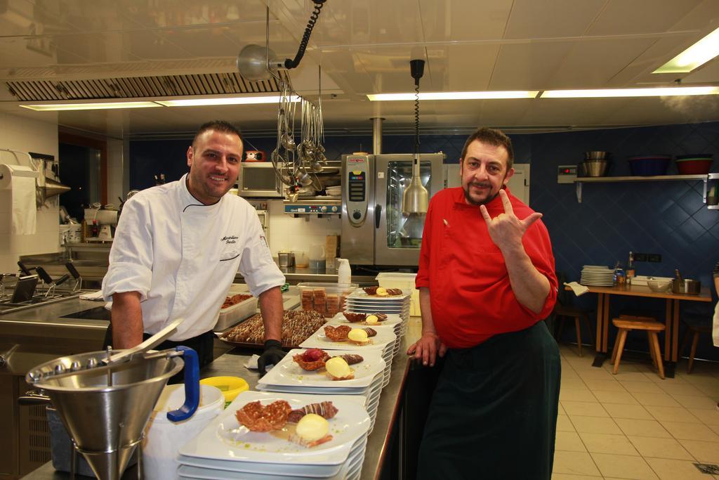 באדיה Hotel Cavallino מראה חיצוני תמונה